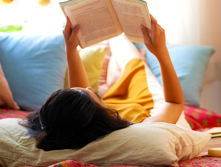 De-ce-ar-trebui-să-citești-în-fiecare-dimineață