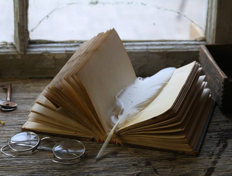 Literatura științifico-fantastică. Ce este, caracteristici și ce trebuie să știi despre cărțile SF